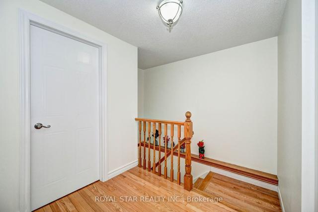 158 Kovac Rd, House detached with 3 bedrooms, 3 bathrooms and 3 parking in Cambridge ON | Image 7
