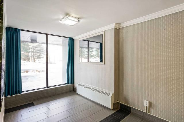 1509 - 15 Kensington Rd, Condo with 2 bedrooms, 1 bathrooms and 1 parking in Brampton ON | Image 12