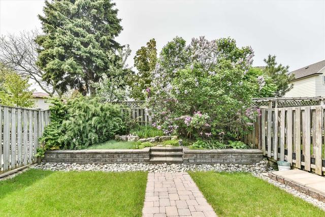 68 Placentia Blvd, House attached with 4 bedrooms, 3 bathrooms and 3 parking in Toronto ON | Image 19