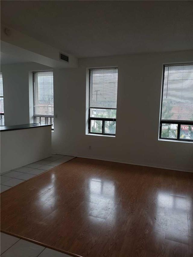405 - 2874 Keele St, Condo with 1 bedrooms, 1 bathrooms and 1 parking in Toronto ON | Image 2