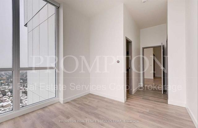 3302 - 85 Mcmahon Dr, Condo with 3 bedrooms, 3 bathrooms and 1 parking in Toronto ON | Image 25