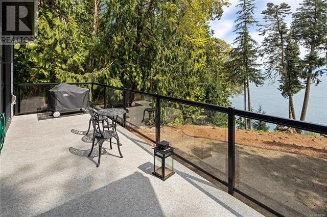 2434 Lighthouse Point Rd, House detached with 3 bedrooms, 3 bathrooms and 4 parking in Juan de Fuca BC | Image 19