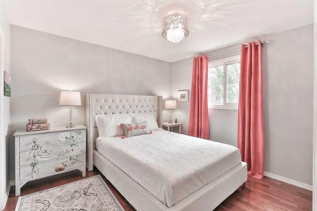 6 Barnstead Crt, House semidetached with 3 bedrooms, 2 bathrooms and 4 parking in Brampton ON | Image 15