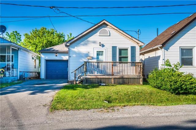 51 Rosedale Avenue, House detached with 2 bedrooms, 1 bathrooms and 3 parking in St. Catharines ON | Image 3