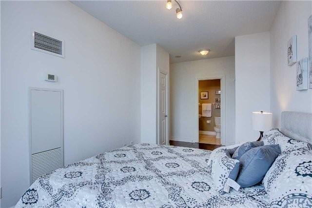 Uph06 - 18 Holmes Ave, Condo with 2 bedrooms, 3 bathrooms and 2 parking in Toronto ON | Image 11