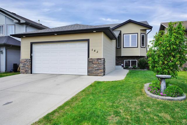 142 Jenner Crescent, House detached with 5 bedrooms, 3 bathrooms and 2 parking in Red Deer AB | Image 1