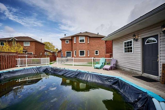 68 Irwin Dr, House detached with 4 bedrooms, 3 bathrooms and 4 parking in Whitby ON | Image 25