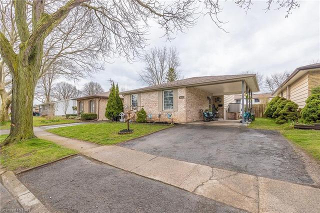 6182 Johnson Drive, House detached with 3 bedrooms, 1 bathrooms and 3 parking in Niagara Falls ON | Image 1
