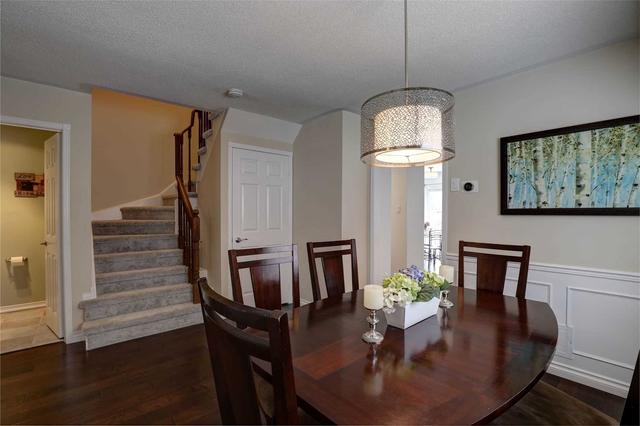 88 Zachary Pl, House attached with 3 bedrooms, 4 bathrooms and 3 parking in Whitby ON | Image 3