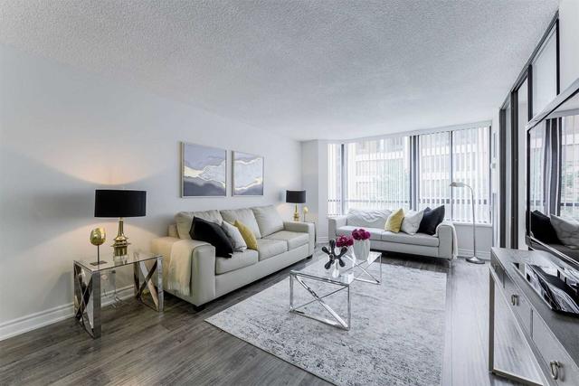505 - 195 St Patrick St, Condo with 2 bedrooms, 2 bathrooms and 1 parking in Toronto ON | Image 2