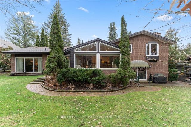 36 Thorncrest Rd, House detached with 3 bedrooms, 4 bathrooms and 10 parking in Toronto ON | Image 24