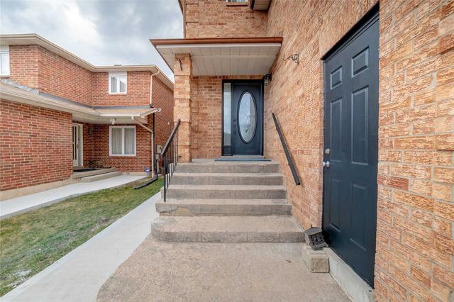 3 Ecclestone Dr, House detached with 3 bedrooms, 4 bathrooms and 6 parking in Brampton ON | Image 32
