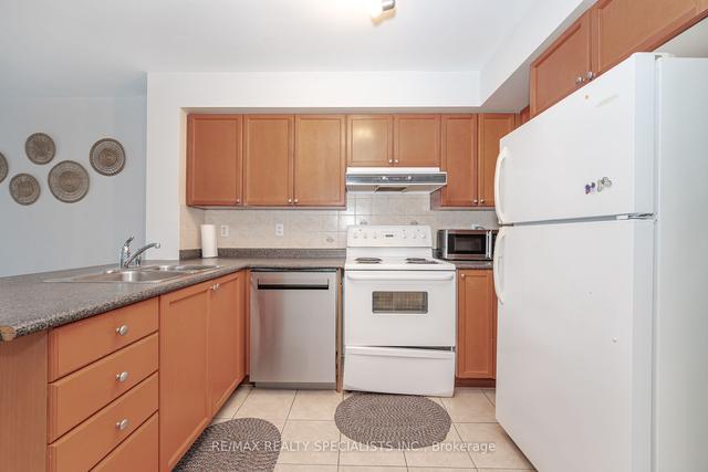 507 - 33 Elm Dr W, Condo with 1 bedrooms, 1 bathrooms and 1 parking in Mississauga ON | Image 3