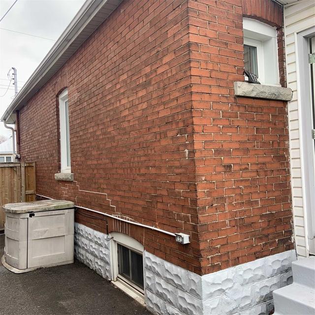 173 Tolton Ave N, House detached with 2 bedrooms, 1 bathrooms and 2 parking in Hamilton ON | Image 8