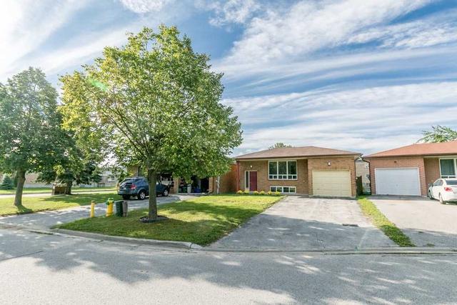 2 - 3 Buchanan St, House detached with 3 bedrooms, 2 bathrooms and 5 parking in Barrie ON | Image 12
