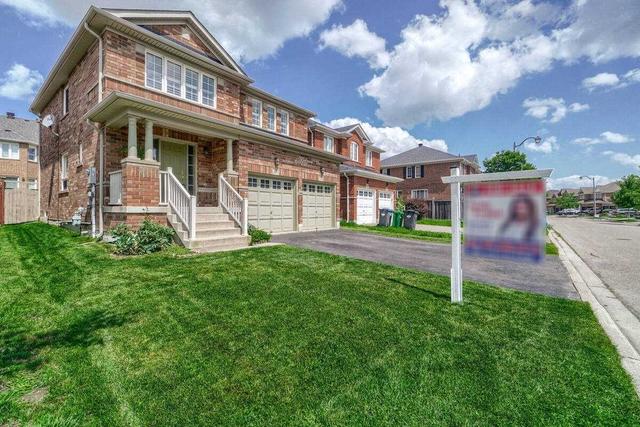 17 Tawnberry Circ, House detached with 4 bedrooms, 4 bathrooms and 5 parking in Brampton ON | Image 34