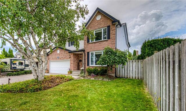 597 Pine Island Crescent, House detached with 4 bedrooms, 3 bathrooms and 4 parking in Waterloo ON | Image 12