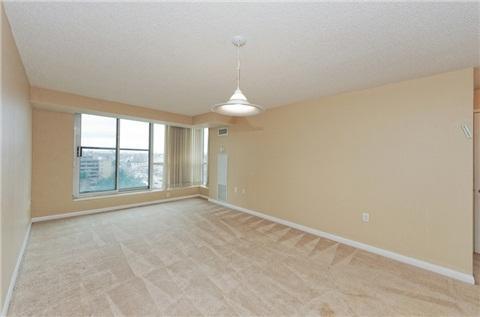 902 - 2 Neptune Dr, Condo with 2 bedrooms, 2 bathrooms and 1 parking in Toronto ON | Image 7