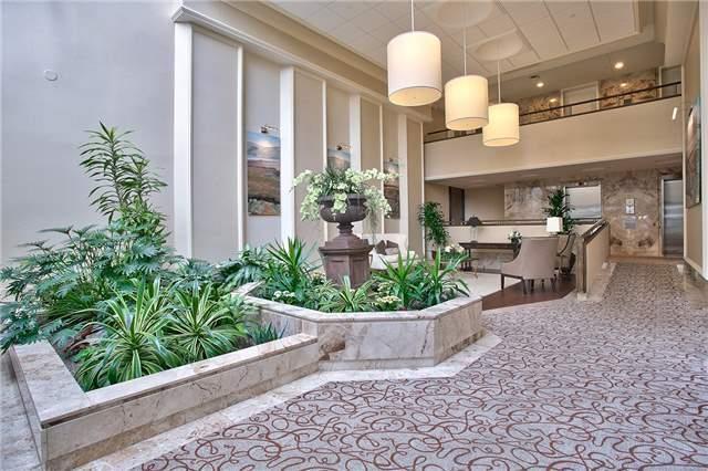 1001 - 2180 Marine Dr, Condo with 2 bedrooms, 2 bathrooms and 1 parking in Oakville ON | Image 3