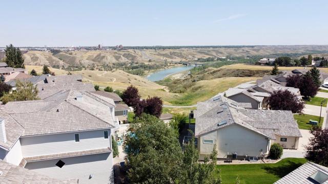 4 Heritage Point W, House detached with 4 bedrooms, 3 bathrooms and 4 parking in Lethbridge AB | Image 10