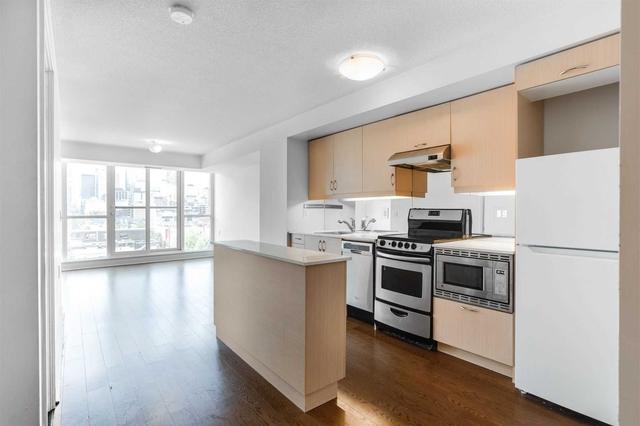 809 - 320 Richmond St E, Condo with 1 bedrooms, 1 bathrooms and 1 parking in Toronto ON | Image 1