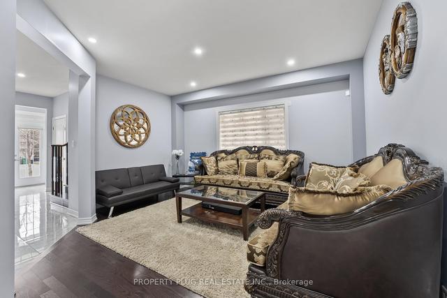 25 Hammerhead Rd, House detached with 4 bedrooms, 5 bathrooms and 7 parking in Brampton ON | Image 37