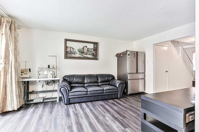 84 Harris Way, Townhouse with 3 bedrooms, 2 bathrooms and 2 parking in Markham ON | Image 23