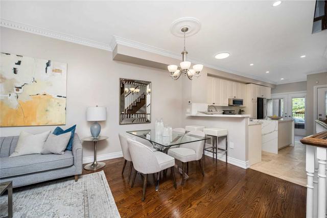 291 David Dunlap Circ, House attached with 3 bedrooms, 3 bathrooms and 3 parking in Toronto ON | Image 2