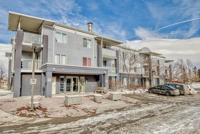 2210 - 2280 68 Street Ne, Condo with 2 bedrooms, 1 bathrooms and 2 parking in Calgary AB | Image 4