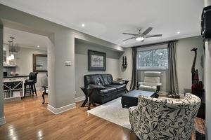 365 Lynn Pl, House detached with 3 bedrooms, 3 bathrooms and 4 parking in Oakville ON | Image 6