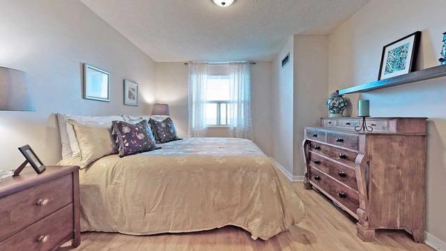 ph 2 - 60 Inverlochy Blvd, Condo with 3 bedrooms, 2 bathrooms and 1 parking in Markham ON | Image 9