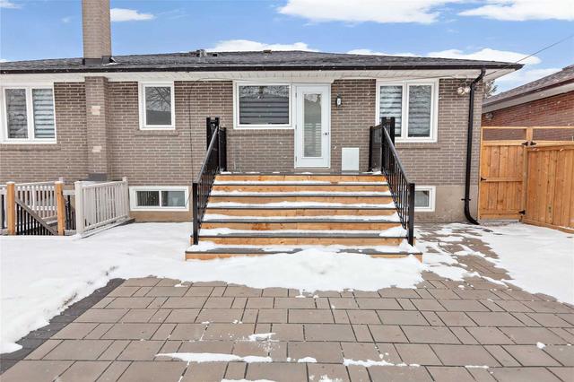 208 Acton Ave, House detached with 3 bedrooms, 2 bathrooms and 6 parking in Toronto ON | Image 16