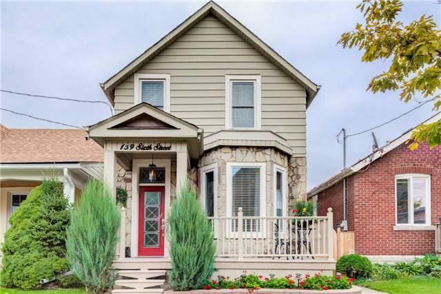 159 Sixth St, House detached with 3 bedrooms, 2 bathrooms and 2 parking in Toronto ON | Image 1