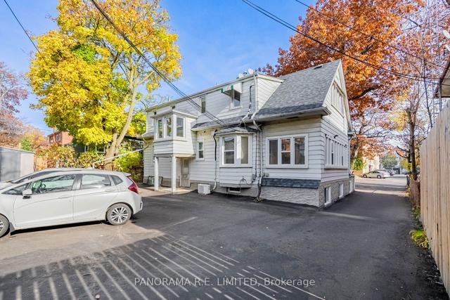 8 Thirty Third St, House detached with 5 bedrooms, 6 bathrooms and 5 parking in Toronto ON | Image 29