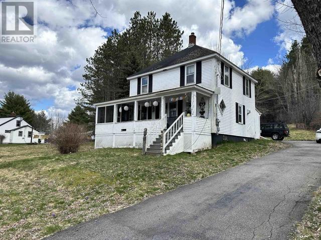 6881 Highway 208, House detached with 3 bedrooms, 2 bathrooms and null parking in Queens NS | Image 2