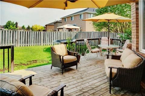 94 Taylor Dr, House detached with 2 bedrooms, 1 bathrooms and 2 parking in Barrie ON | Image 10