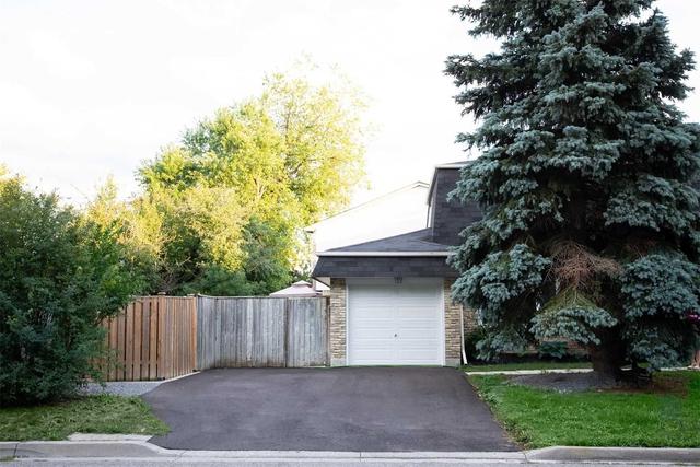 25 Ivanic Crt, House detached with 3 bedrooms, 3 bathrooms and 5 parking in Whitby ON | Image 30