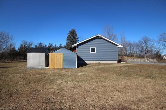 39 Green Bay Road, House detached with 1 bedrooms, 1 bathrooms and 7 parking in South Frontenac ON | Image 34