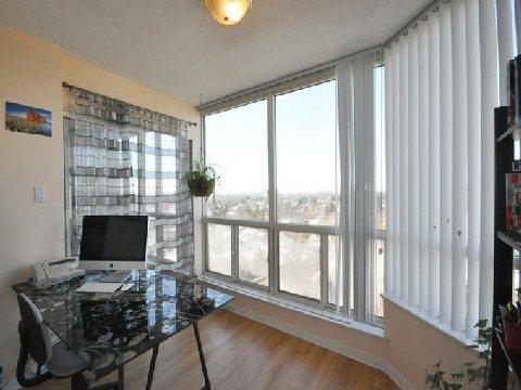 922 - 309 Major Mackenzie Dr, Condo with 2 bedrooms, 2 bathrooms and 1 parking in Richmond Hill ON | Image 5