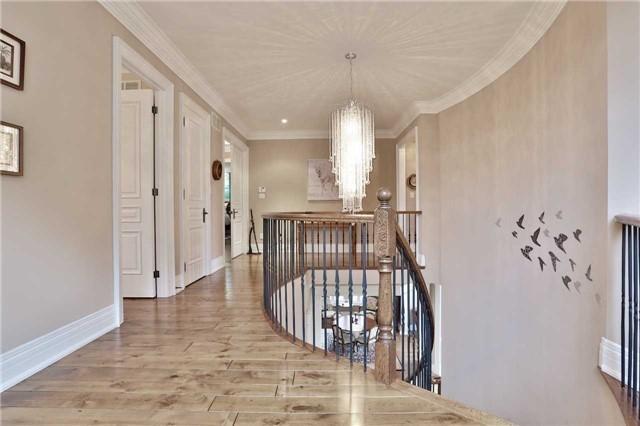 975 Fredonia Dr, House detached with 4 bedrooms, 5 bathrooms and 4 parking in Mississauga ON | Image 13