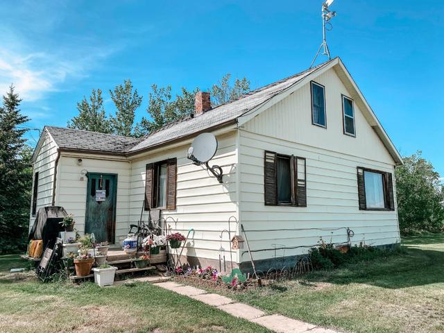 45043 Township Rd 794 Township, House detached with 3 bedrooms, 1 bathrooms and 10 parking in Saddle Hills County AB | Image 6