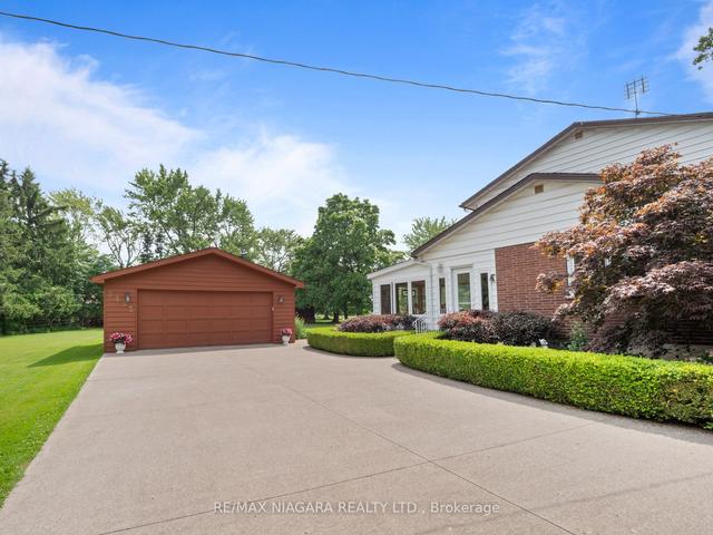 2482 Miller Rd, House detached with 5 bedrooms, 3 bathrooms and 12 parking in Niagara Falls ON | Image 22