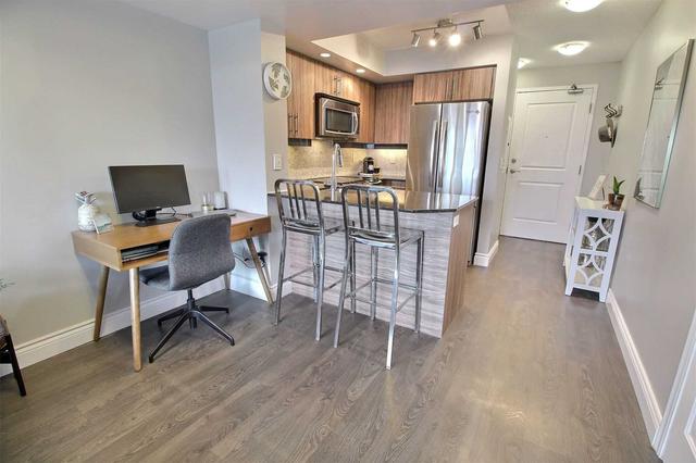 404 - 75 East Liberty St, Condo with 1 bedrooms, 1 bathrooms and 1 parking in Toronto ON | Image 4