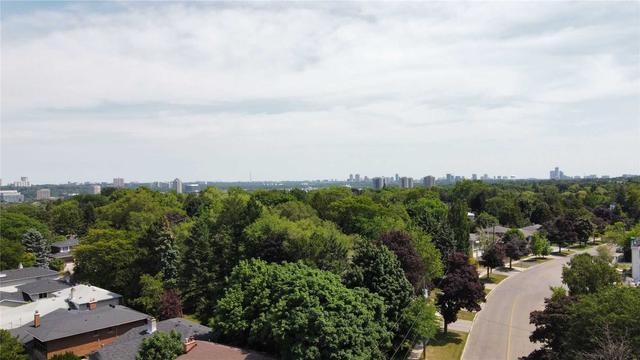 158 Woodsworth Rd, House detached with 4 bedrooms, 2 bathrooms and 6 parking in Toronto ON | Image 11