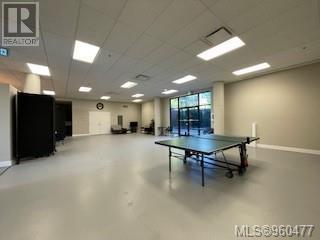 Table tennis, and huge function room. | Image 38
