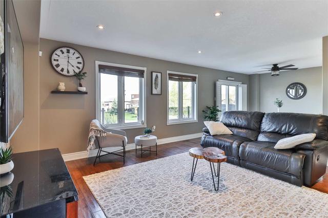 23 Meadowview Dr, House detached with 4 bedrooms, 4 bathrooms and 4 parking in Bradford West Gwillimbury ON | Image 39