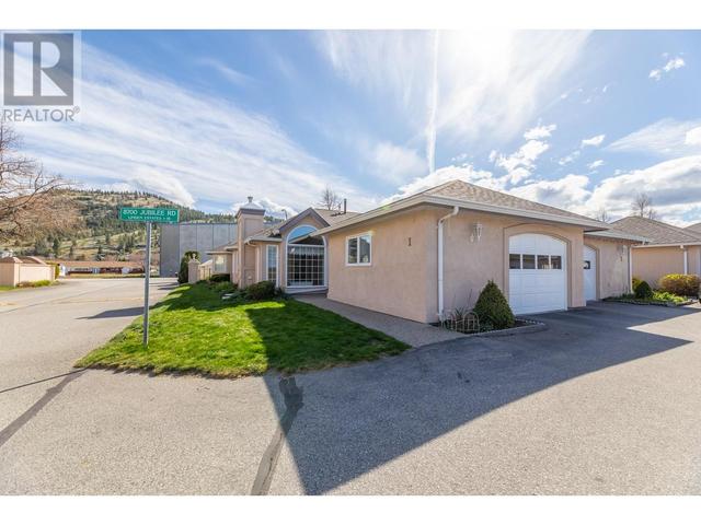 1 - 8700 Jubliee Road E, House attached with 2 bedrooms, 2 bathrooms and 1 parking in Summerland BC | Image 38