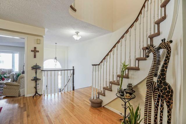 5 - 2051 Merchants Gate, Townhouse with 3 bedrooms, 3 bathrooms and 2 parking in Oakville ON | Image 32