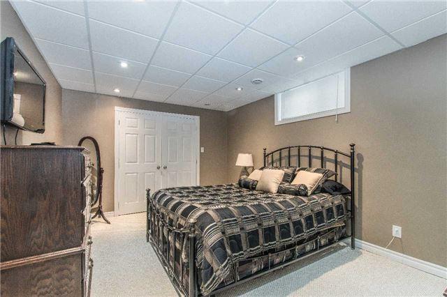69 Miller Dr, House detached with 2 bedrooms, 2 bathrooms and 4 parking in Barrie ON | Image 18