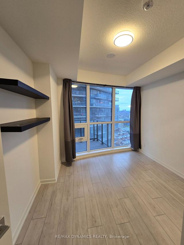 2107 - 49 East Liberty St, Condo with 2 bedrooms, 1 bathrooms and 0 parking in Toronto ON | Image 2